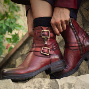 Women's ankle boot with double buckle in real leather in red