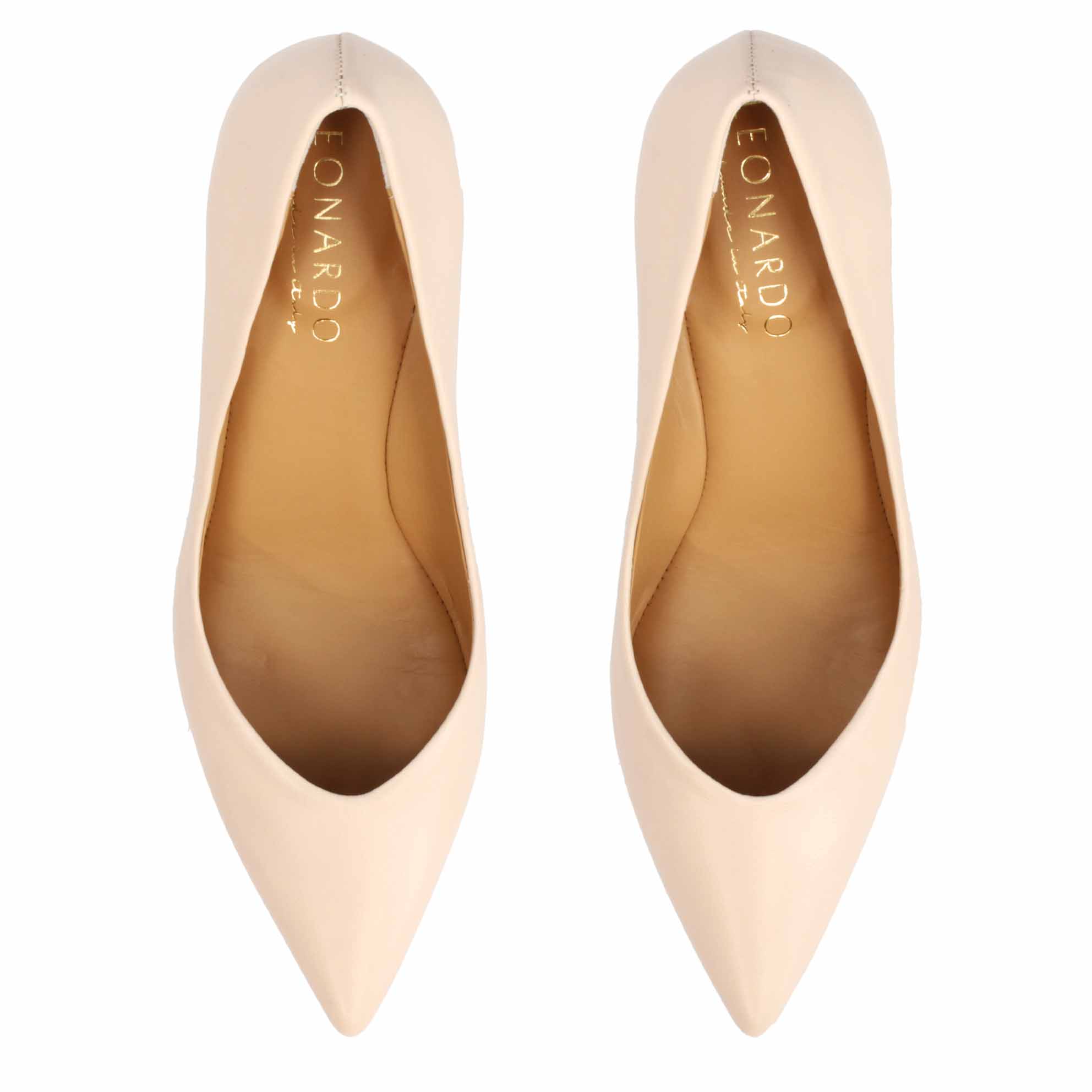 Women's décolleté in beige leather with pointed toe 