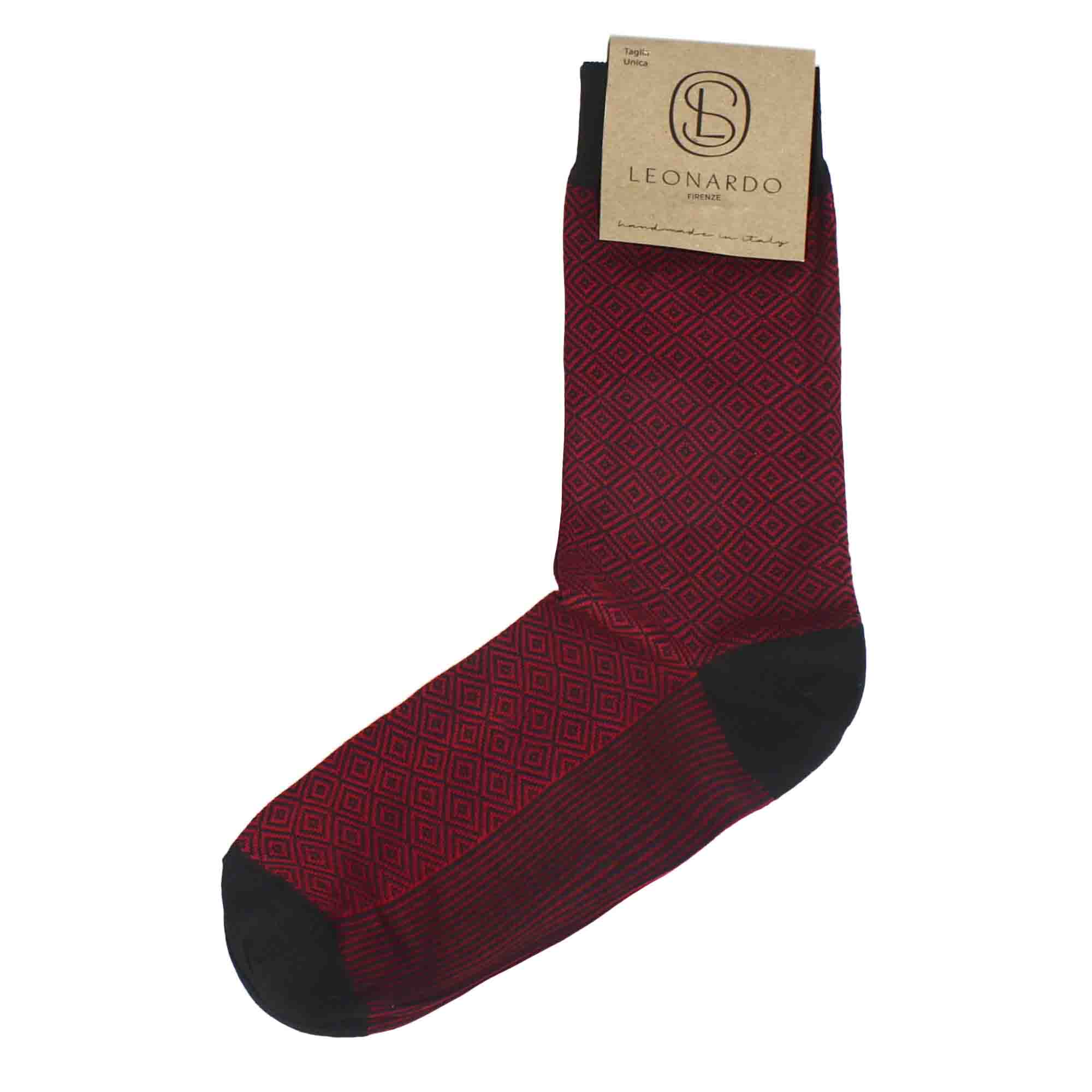 Men's socks in red cotton with black pattern