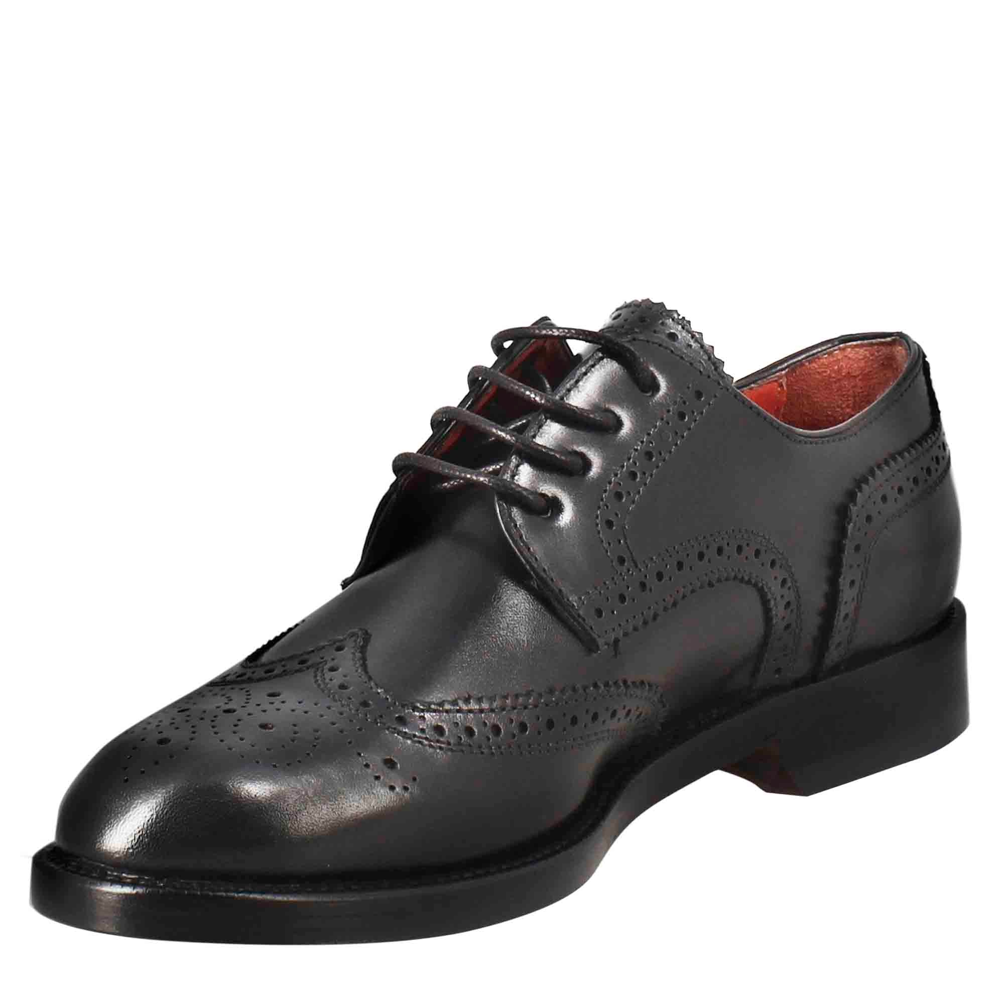 Derby da donna con effetto brogue in pelle colore nero