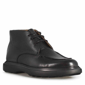 Men's lace-up ankle boot in black hammered leather and Vibram sole