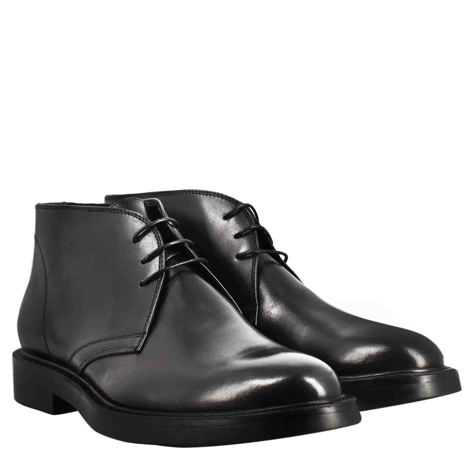 Smooth black full-grain leather men's ankle boot