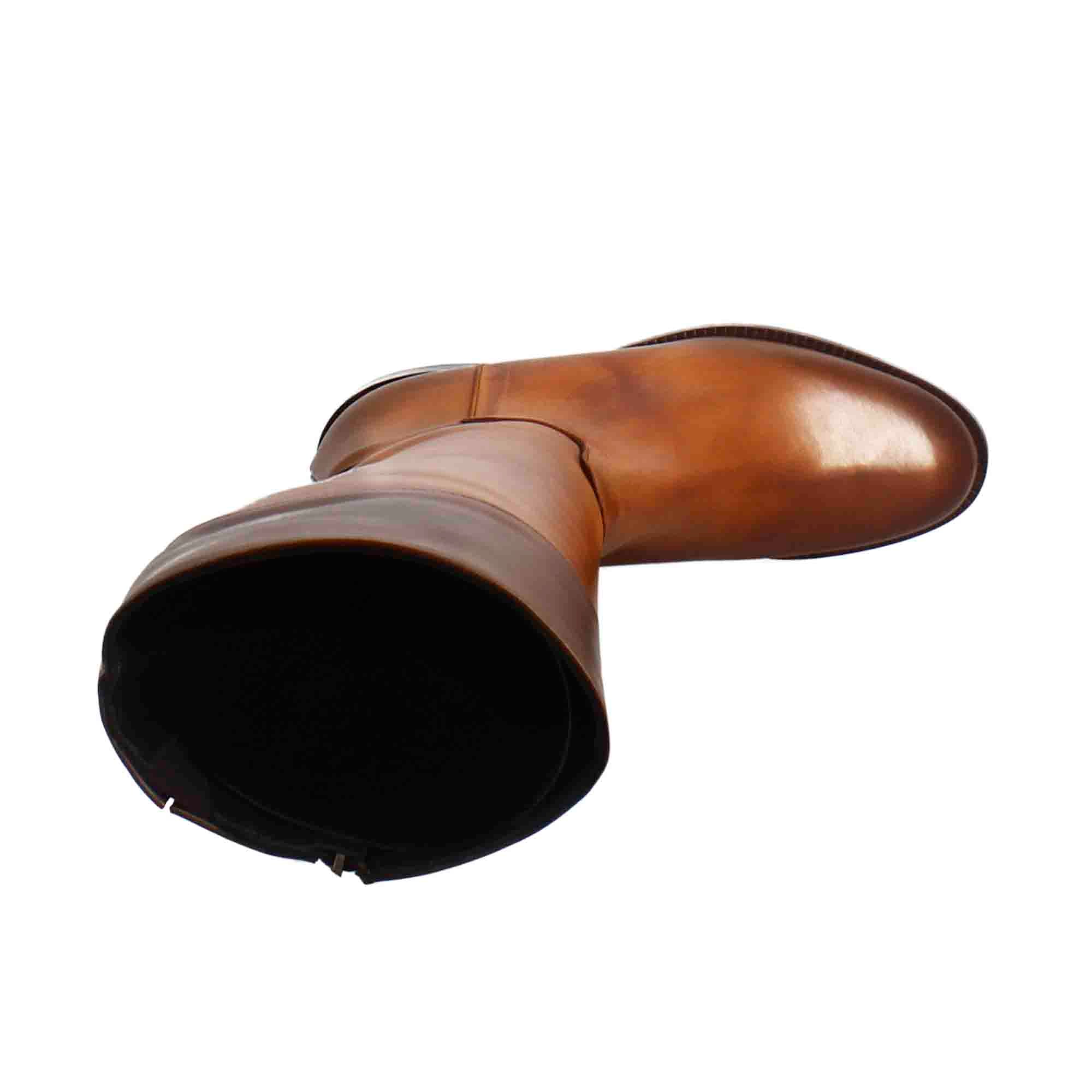 Botte haute femme lisse à petit talon en cuir marron et marron foncé