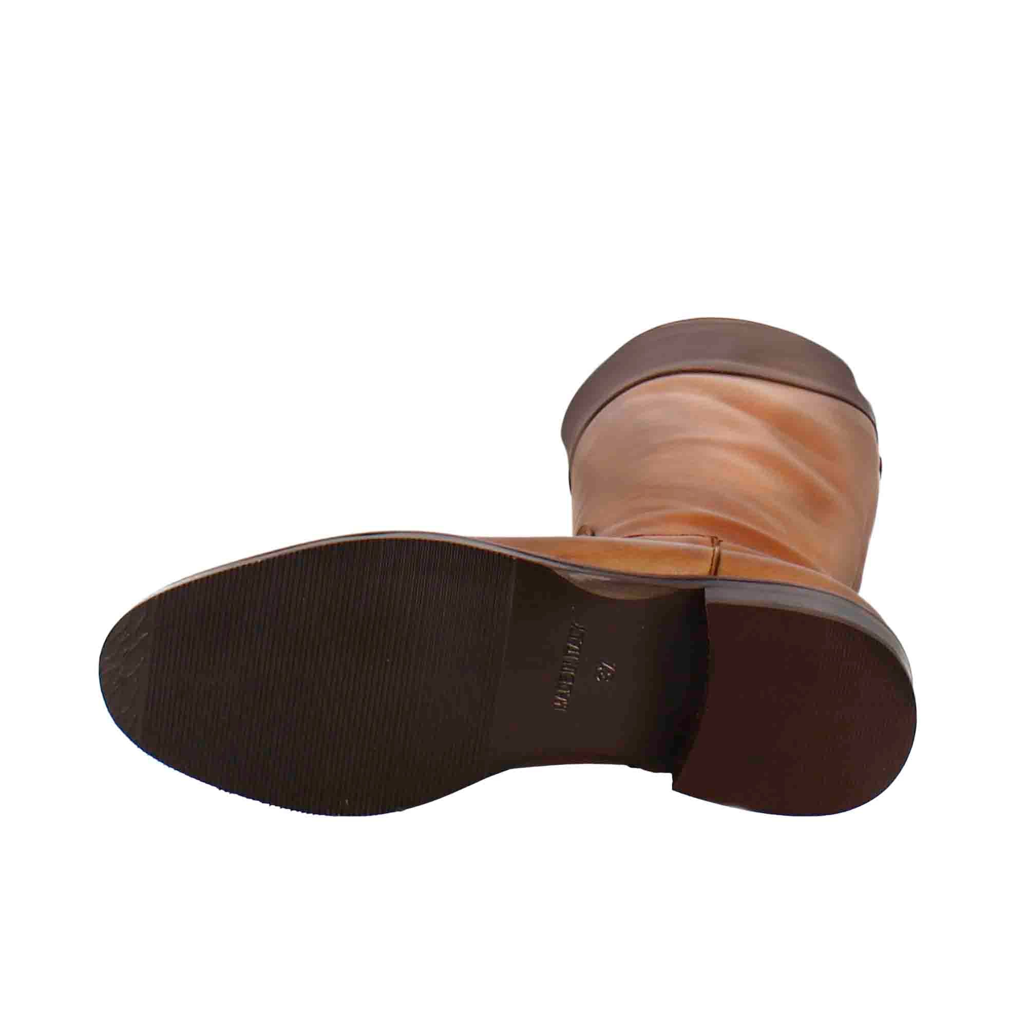 Botte haute femme lisse à petit talon en cuir marron et marron foncé