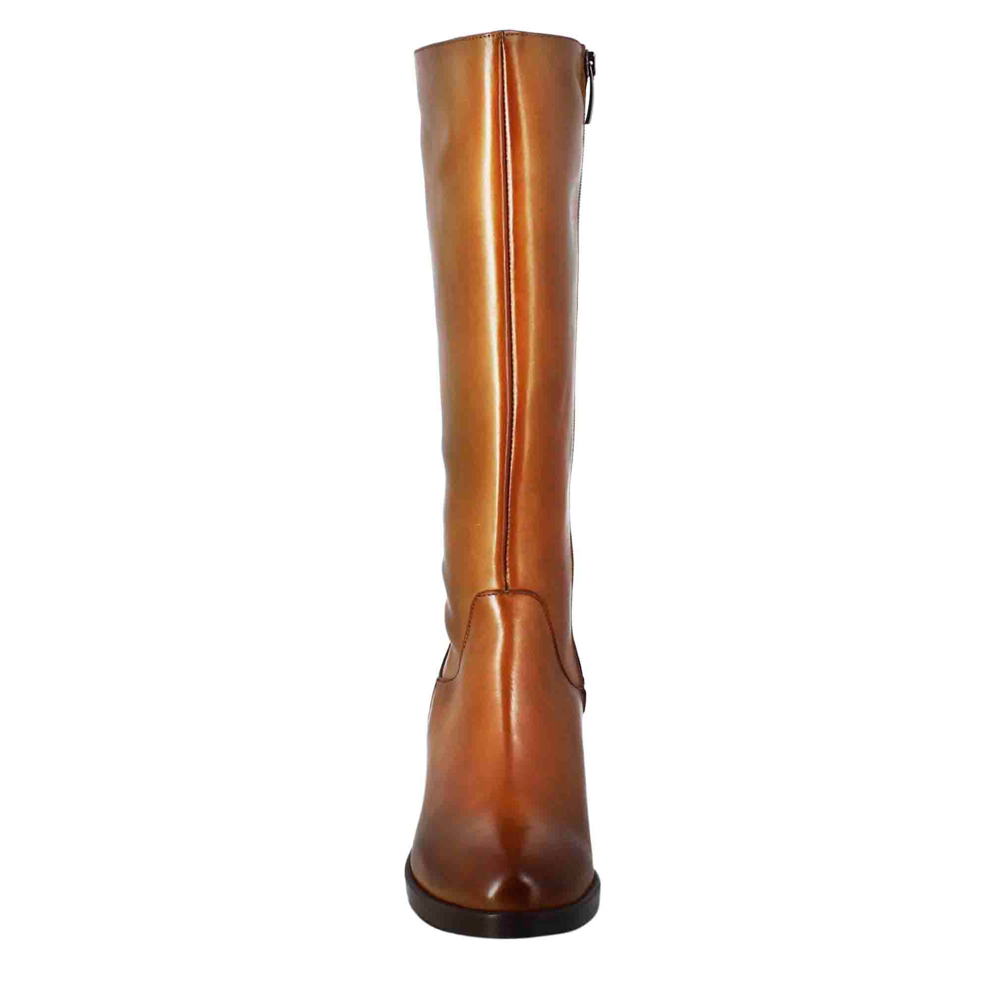 Smooth women's knee-high boot with medium heel in brown leather