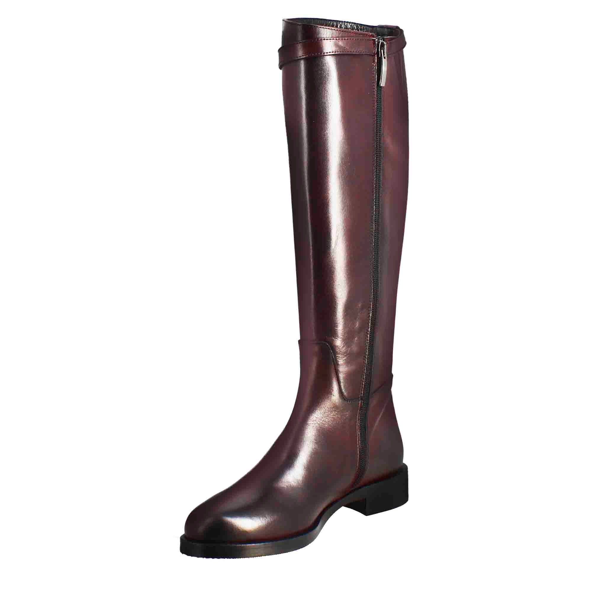 Smooth women's knee-high boot with low heel in burgundy leather