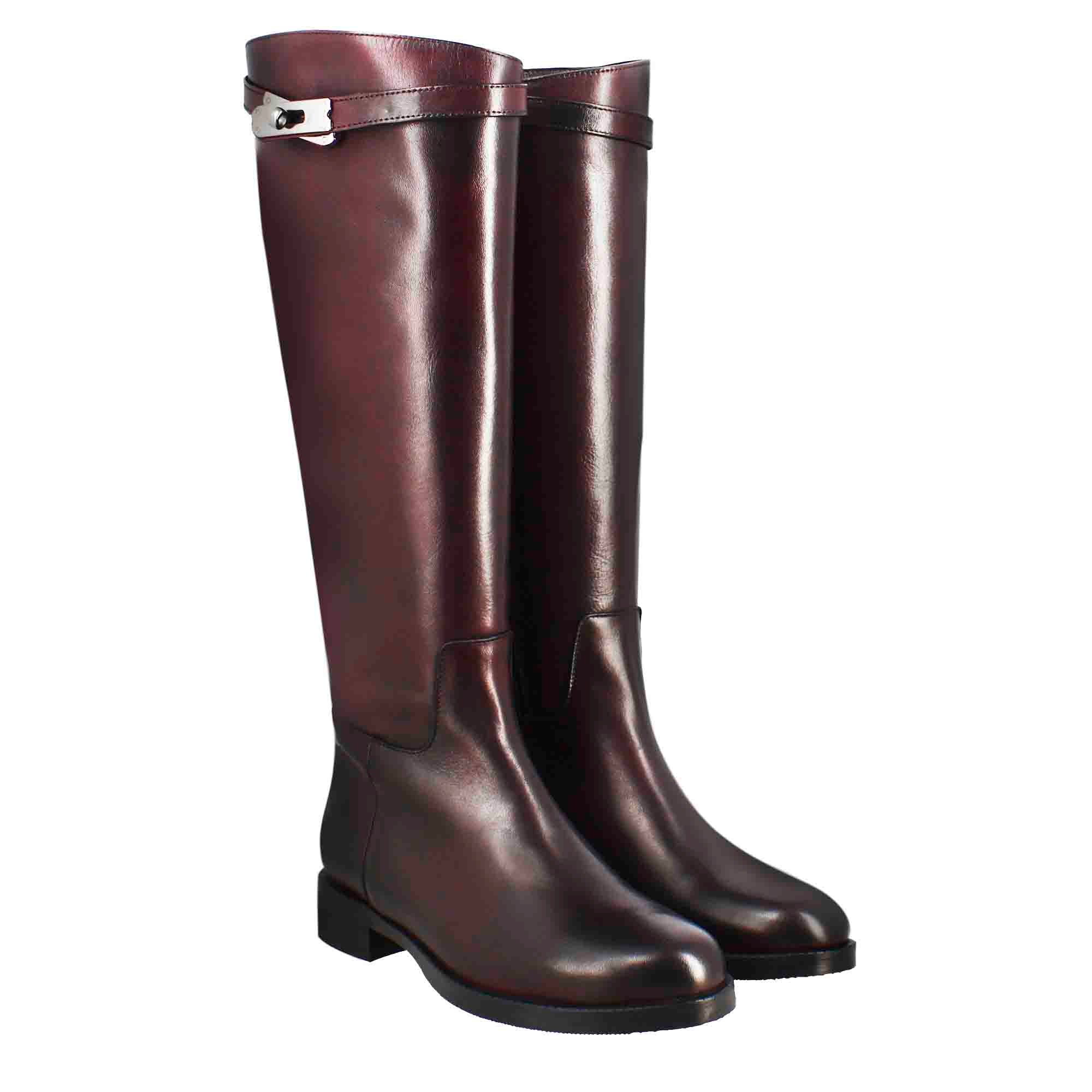 Smooth women's knee-high boot with low heel in burgundy leather