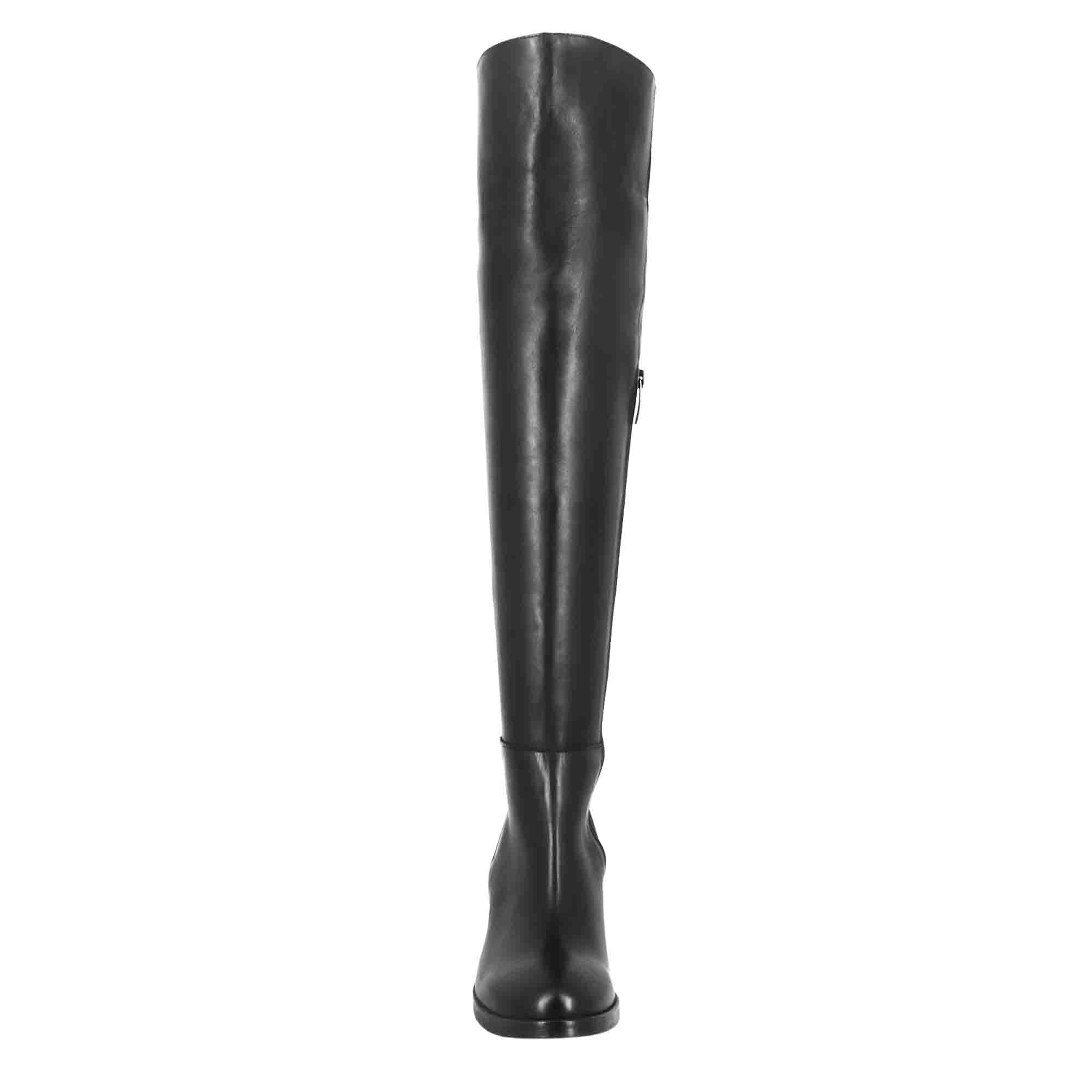 Smooth over-the-knee women's boot with medium heel in black leather