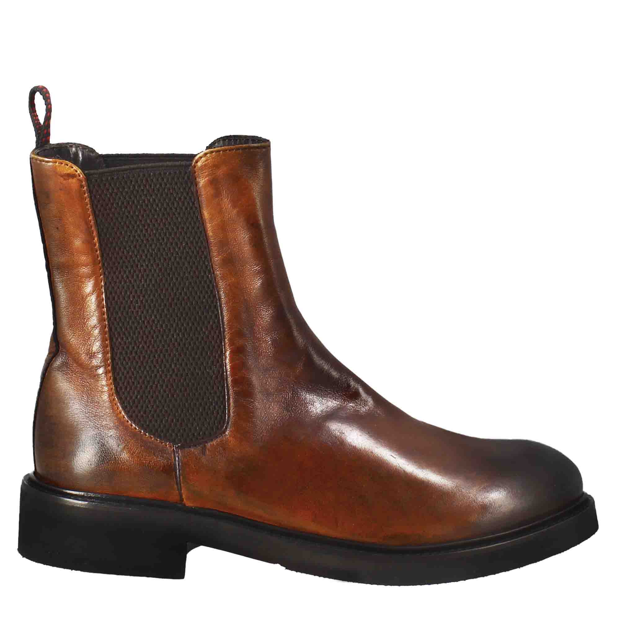 Paupa women's chelsea boot in dark tan washed leather