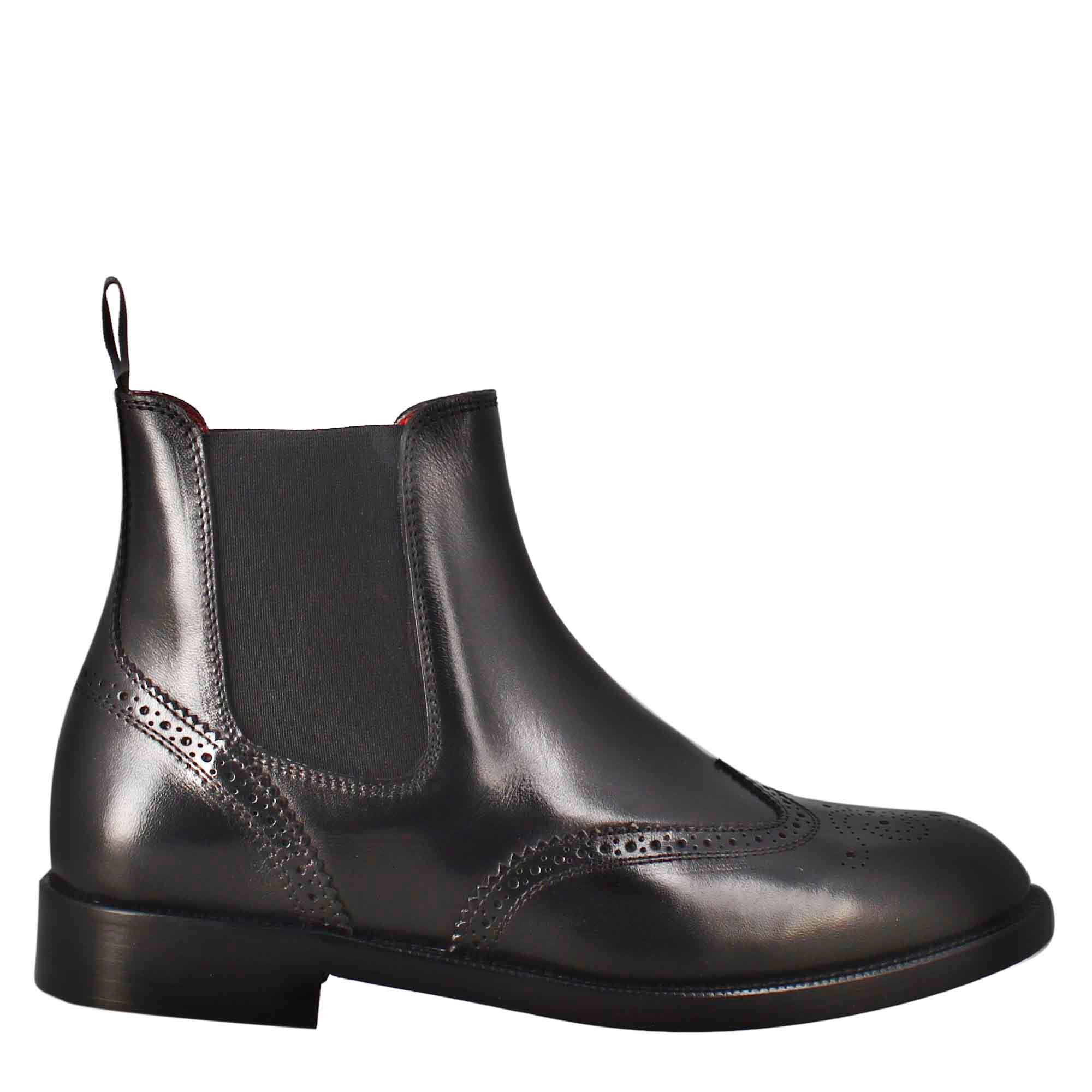 Women's Chelsea boot with brogue details in black leather