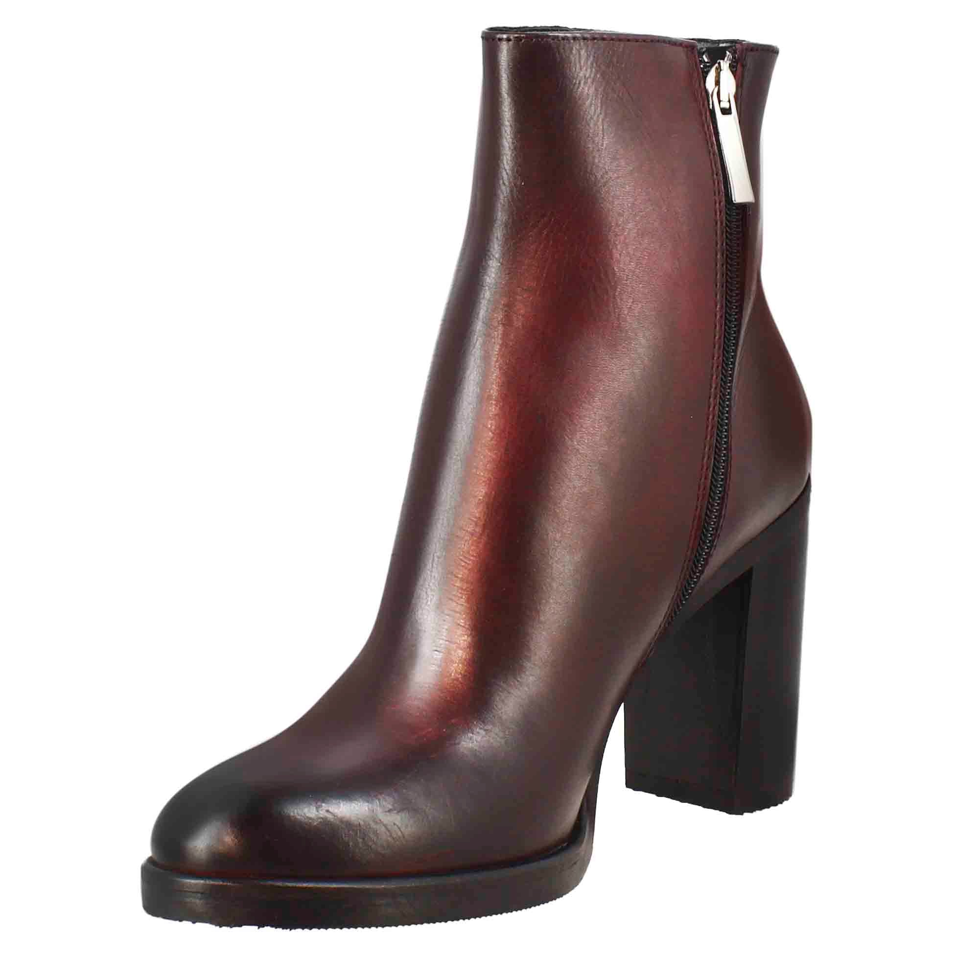 Women's smooth ankle boot with high heel in burgundy leather