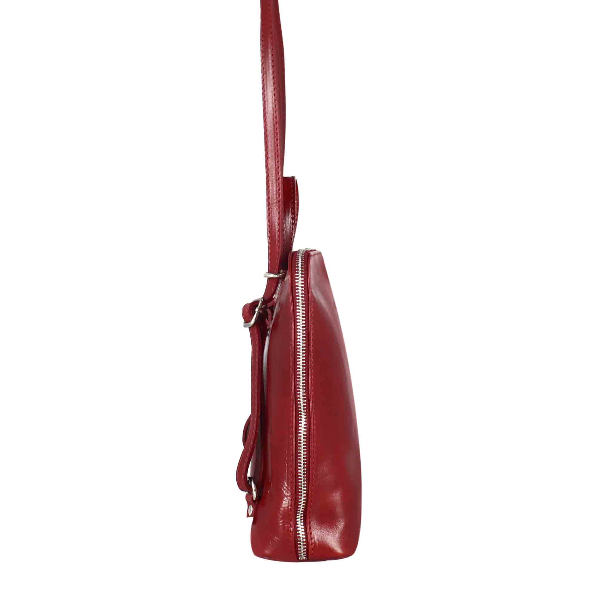 Women's Ginevra backpack in smooth red leather with zip