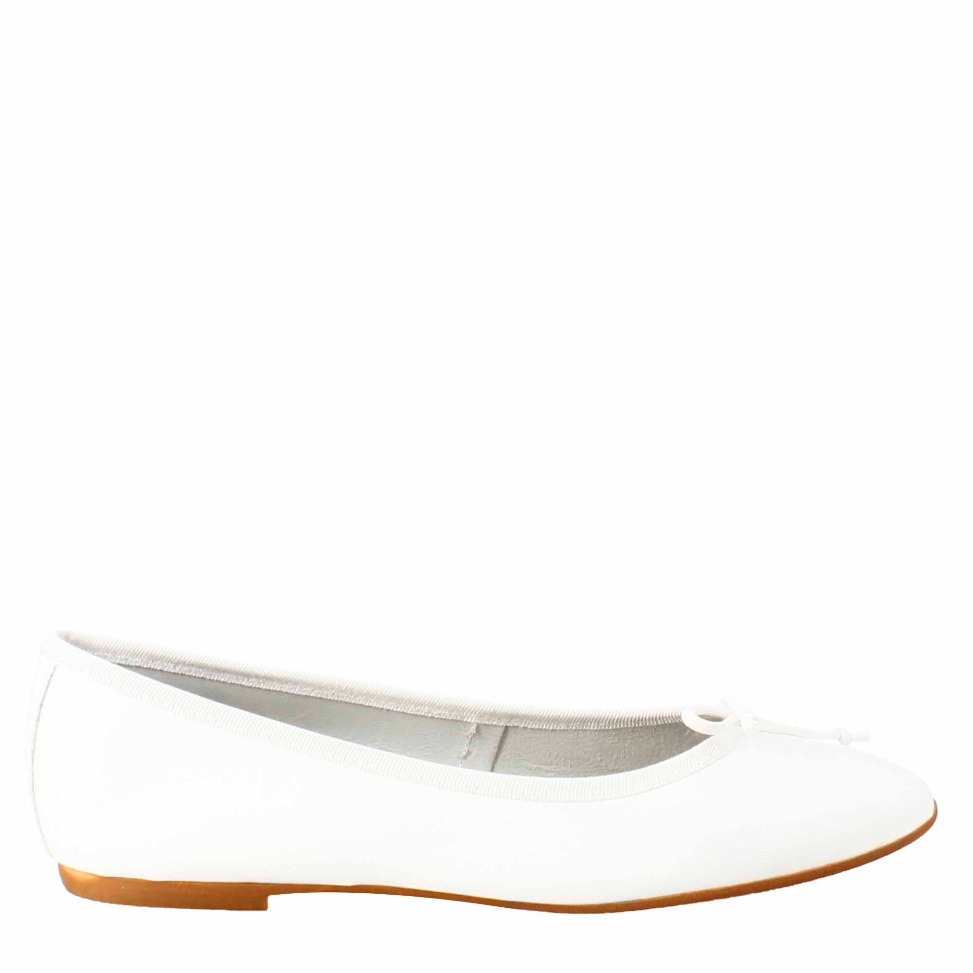 Ballerine leggere da donna color bianco in pelle liscia