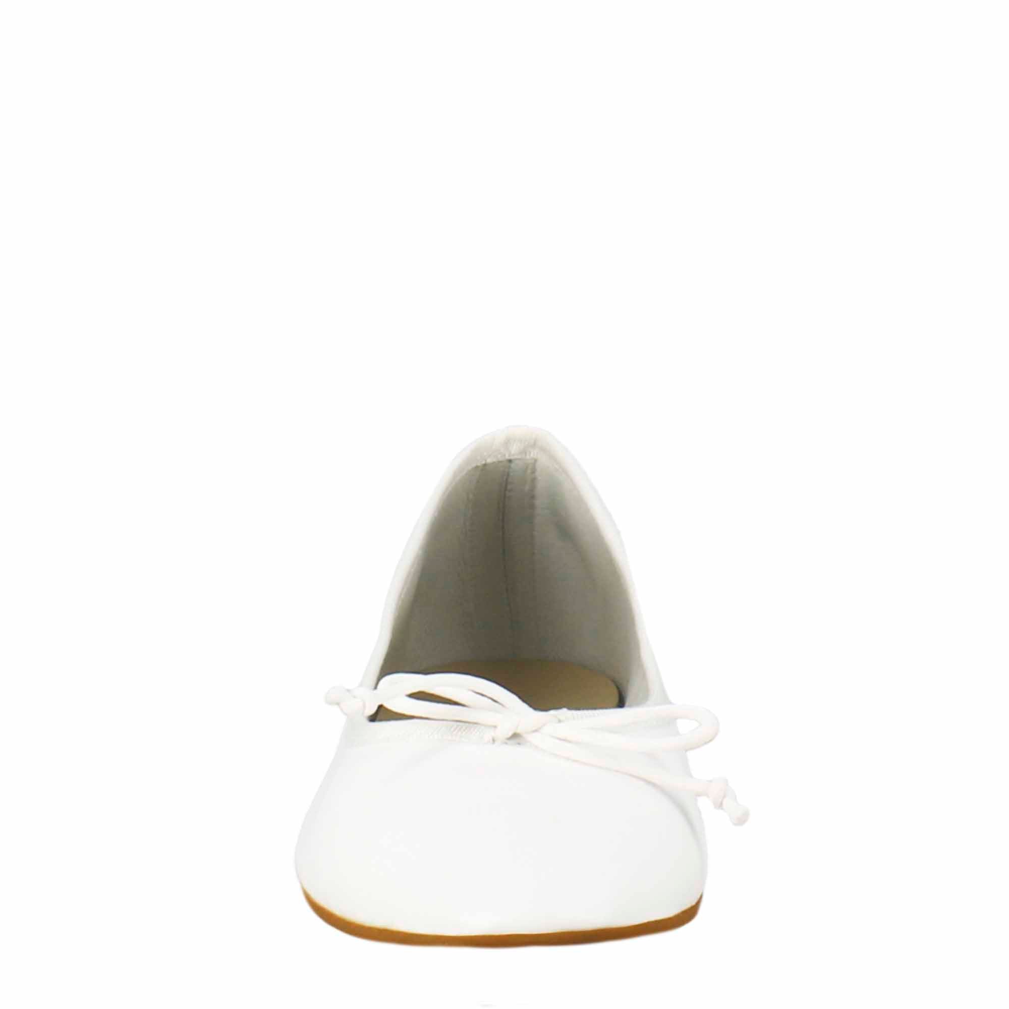 Light white women's ballet flats in smooth leather