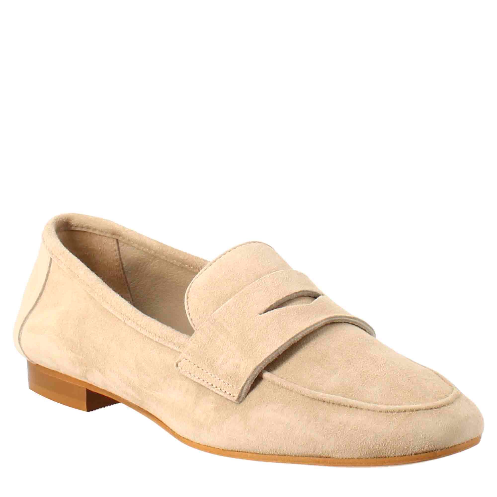 Mocassin femme souple en daim taupe et semelle gomme