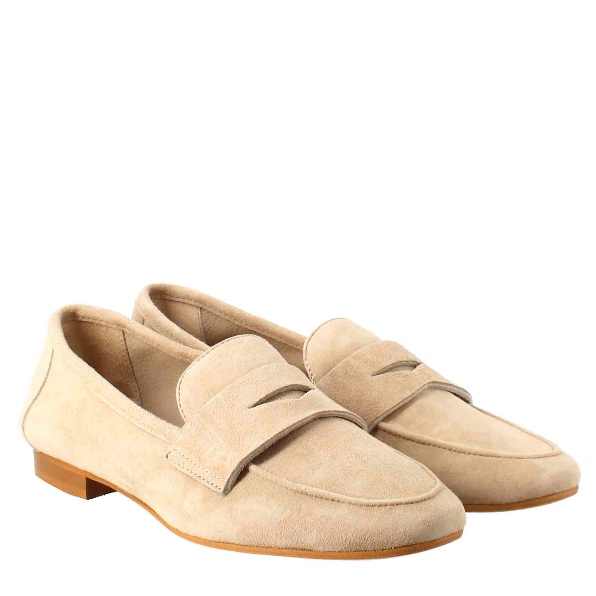 Mocassin femme souple en daim taupe et semelle gomme