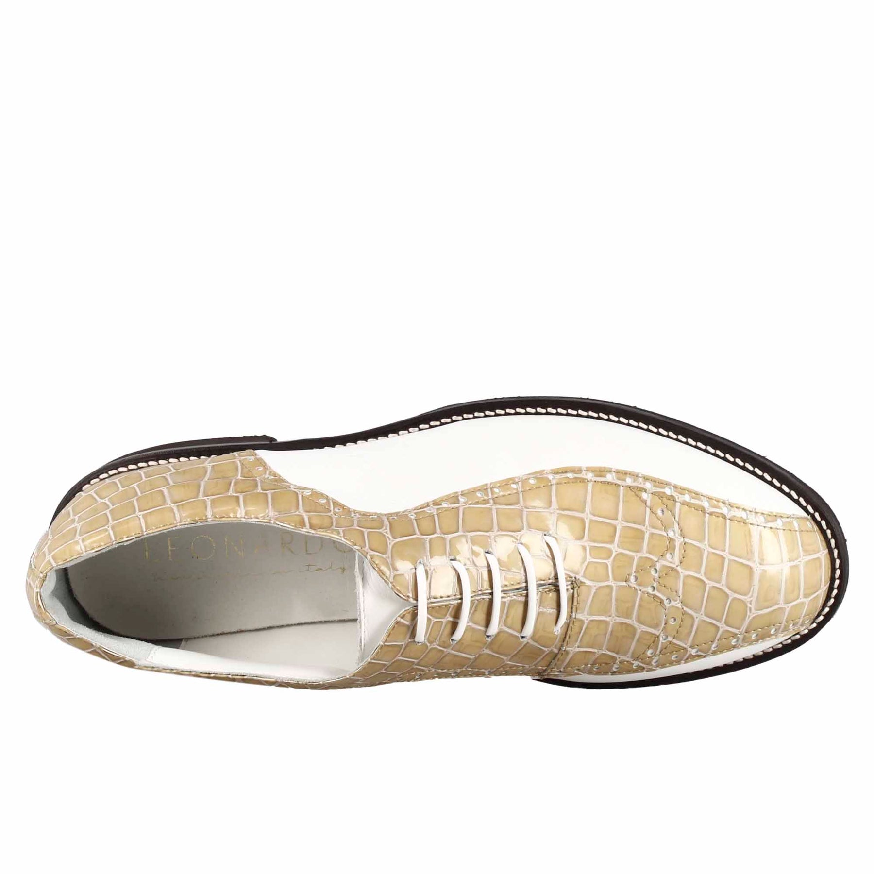 Man's golf shoes in white and beige two-tone leather with crocodile print