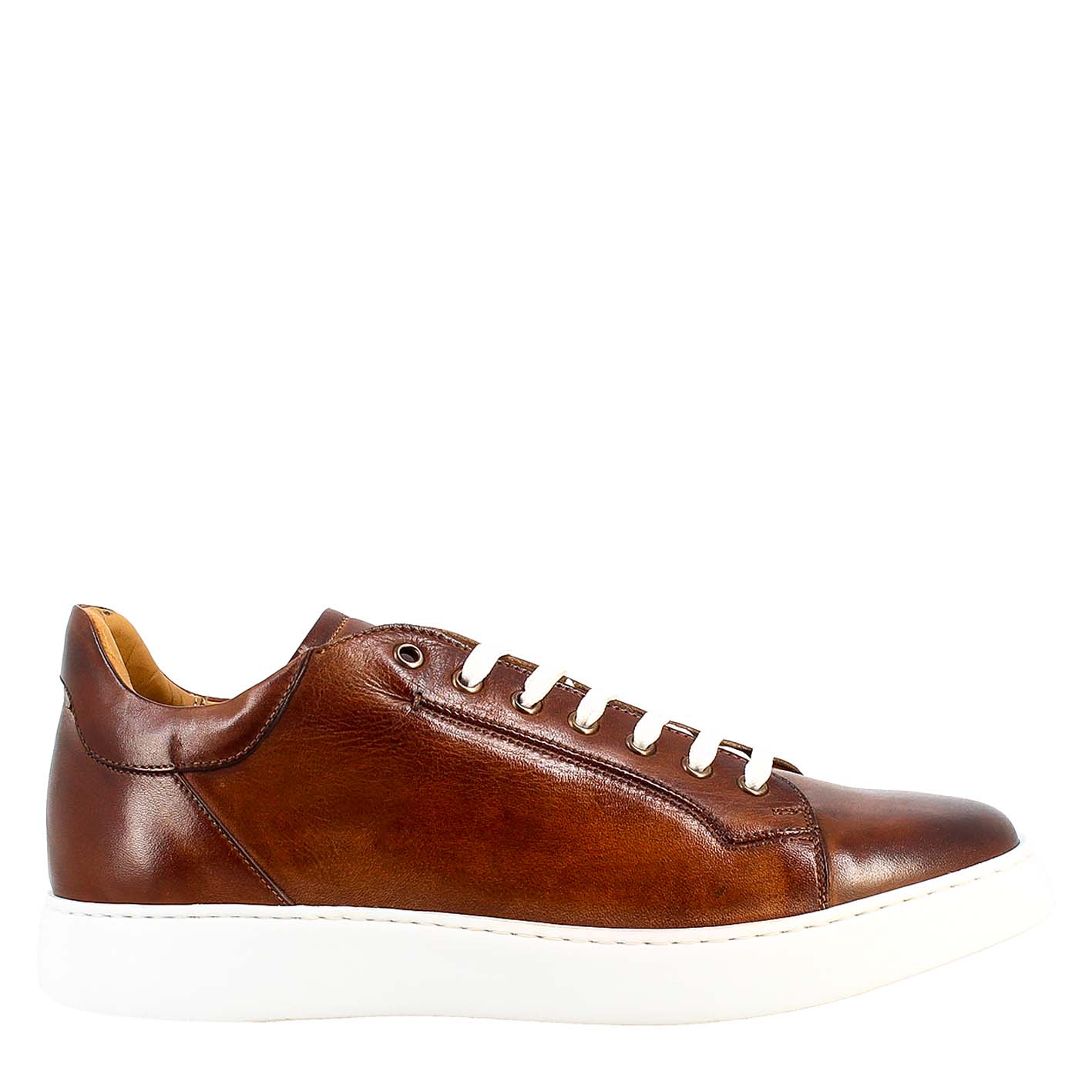 Sneaker marrone elegante da uomo in pelle liscia