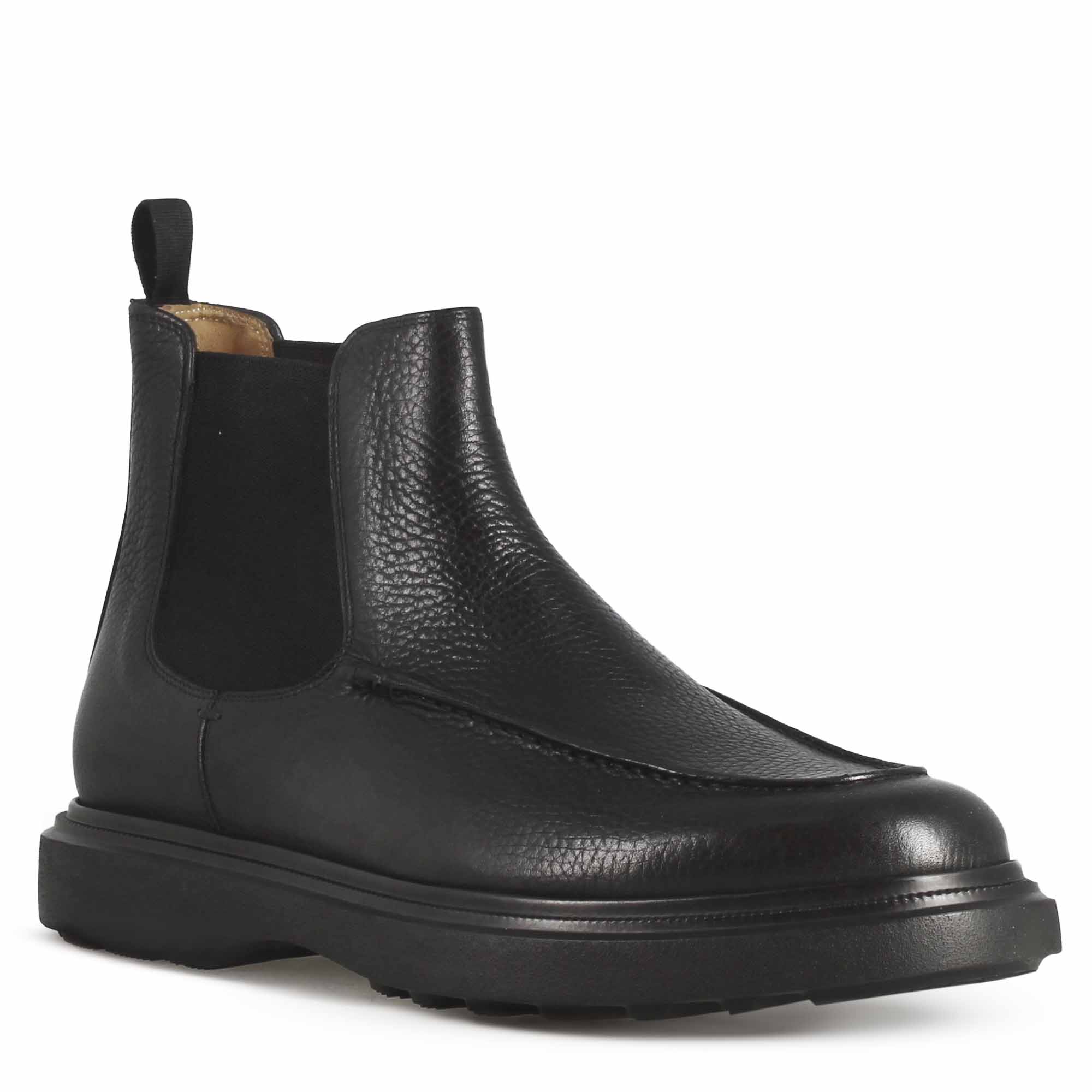 Men's Chelsea Boot in Black Hammered Leather and Rubber Sole