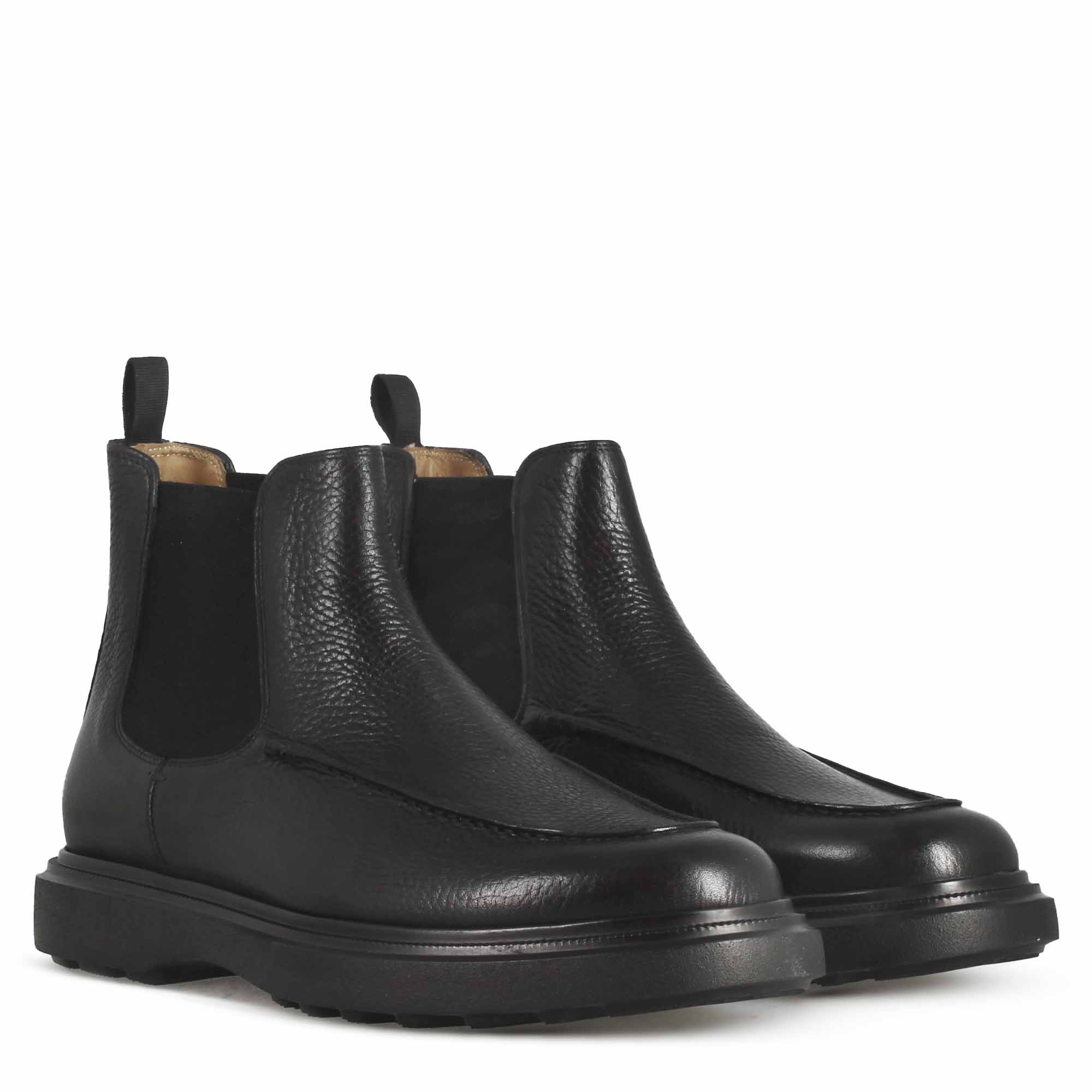 Men's Chelsea Boot in Black Hammered Leather and Rubber Sole