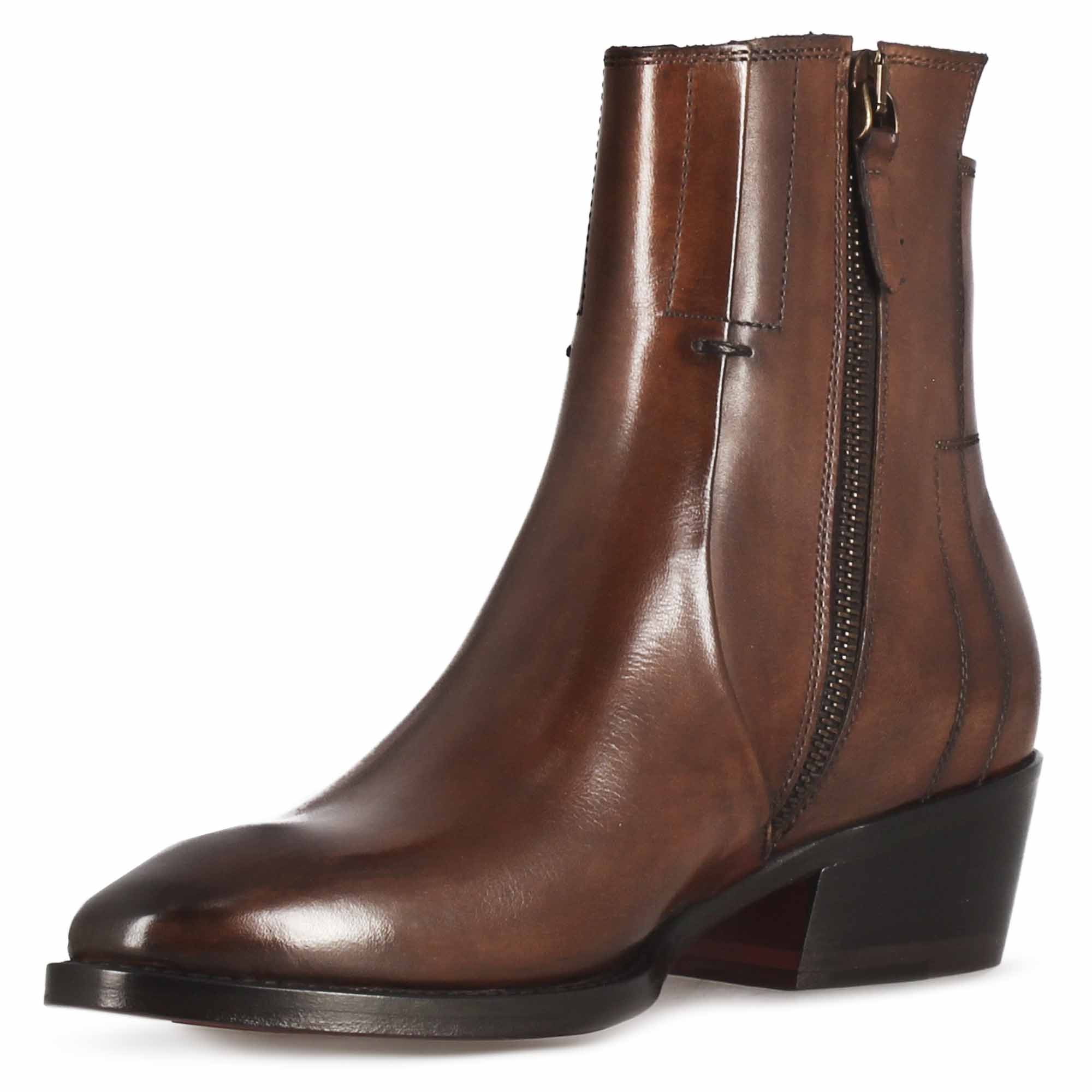 Women's asymmetrical Texan style ankle boot in brown leather