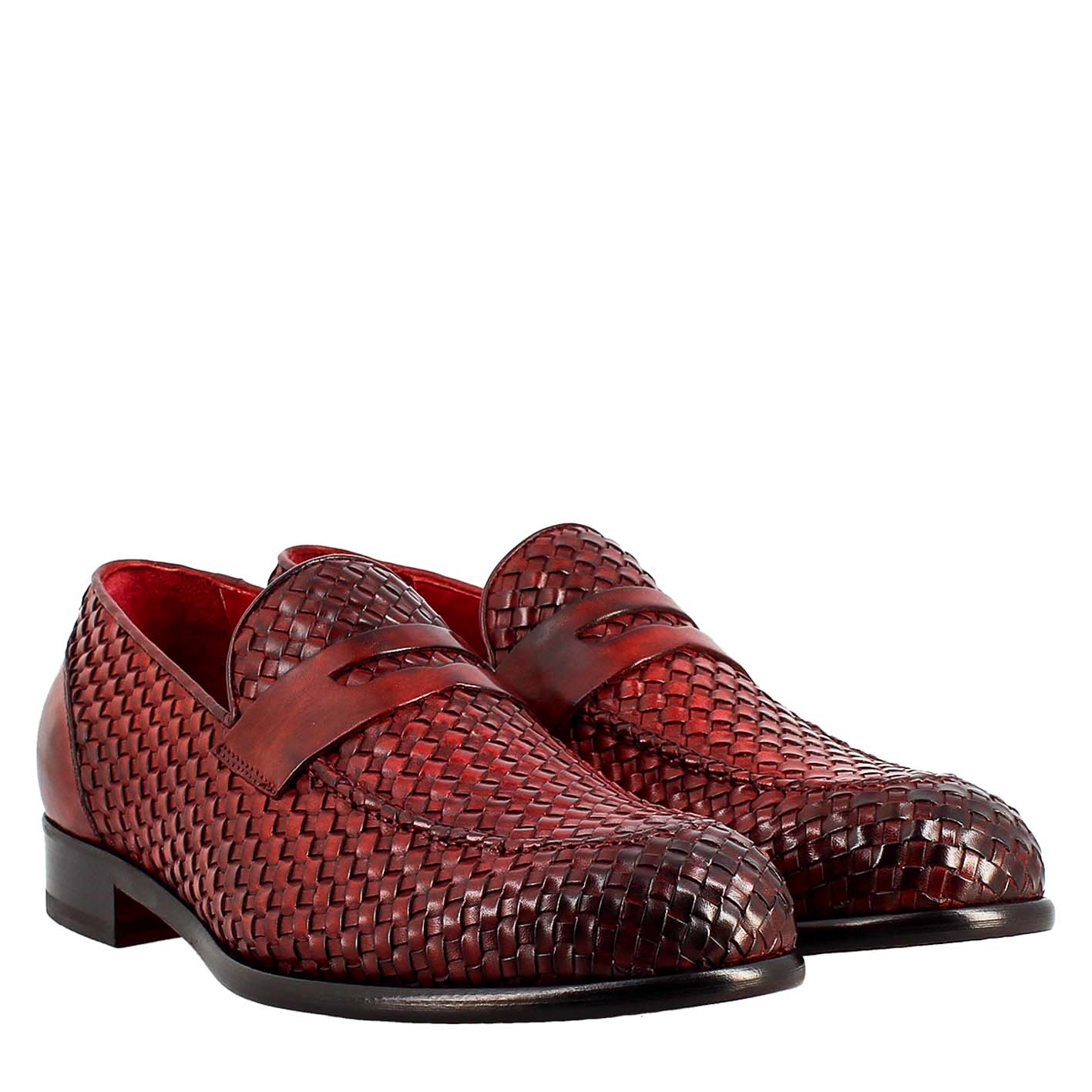 Elegant red moccasin for men in woven full grain leather