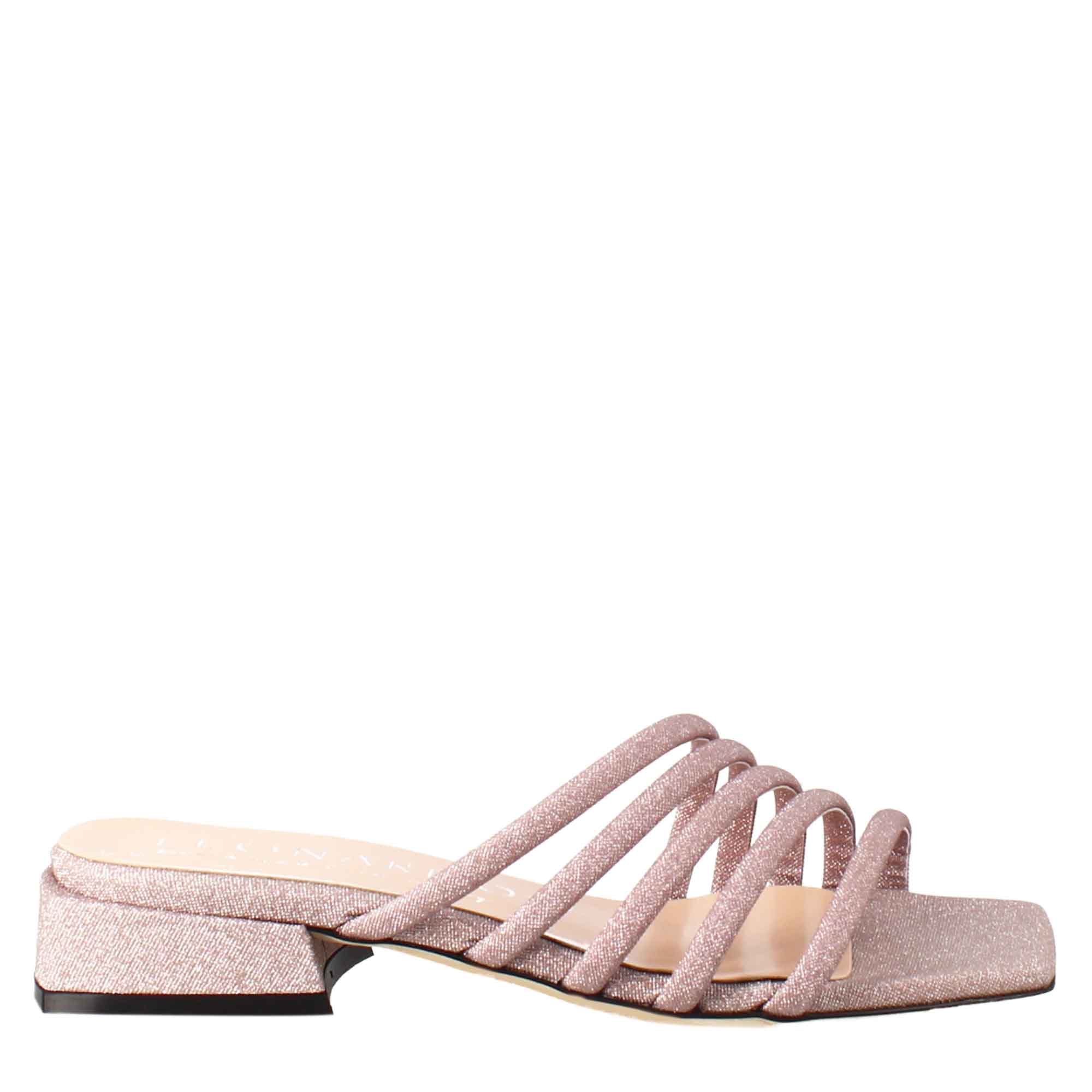 Sandalo da donna a forma squadrata in pelle rosa con glitter