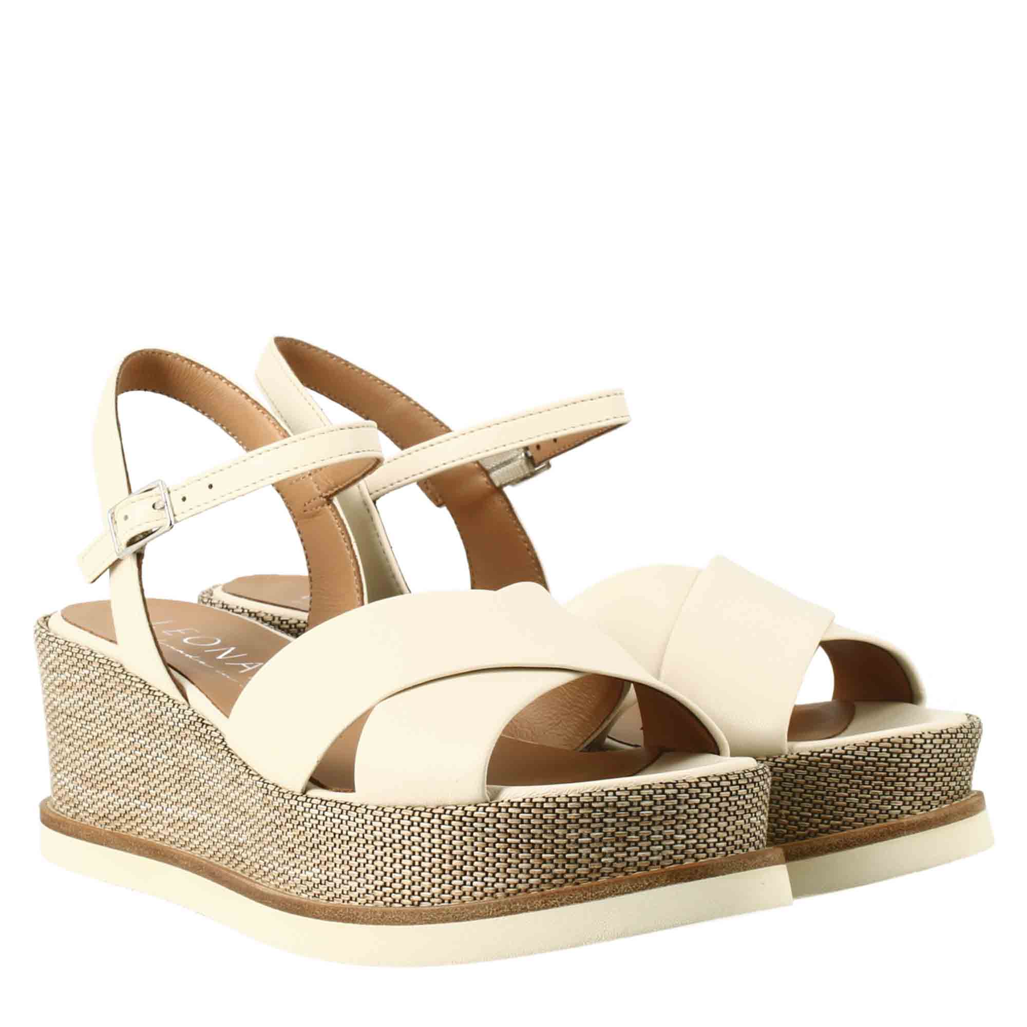 Women's wedge medium cream color 